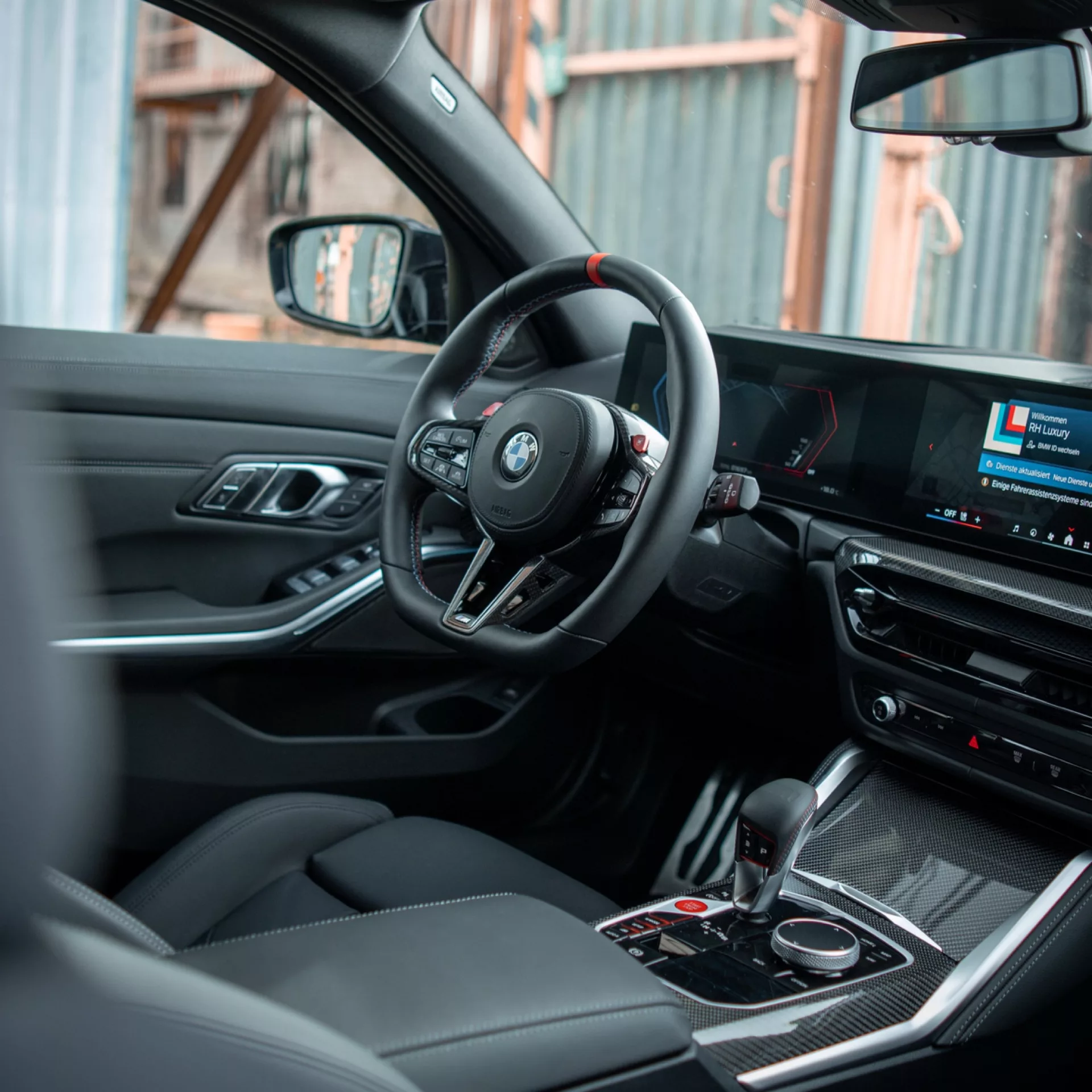 BMW M3 Competition Touring Innenraum mit Ledersitzen mieten