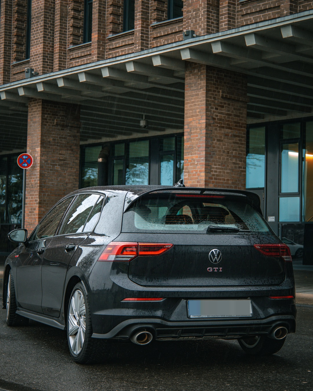 2022 VW null Rückansicht - Mieten in Bonn