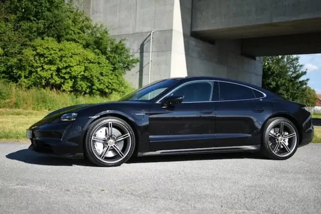 Porsche Taycan Turbo E-Power