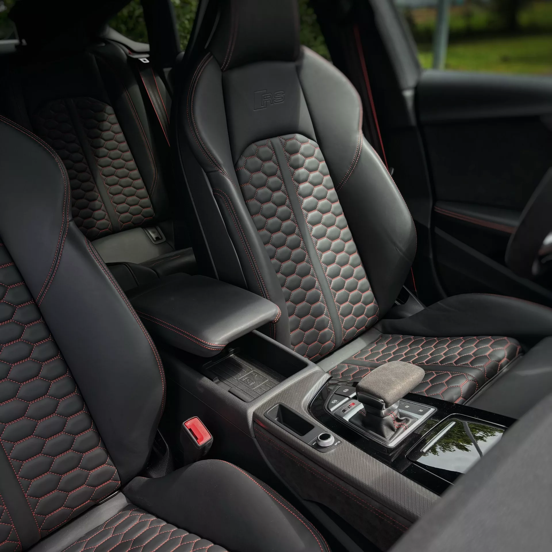 Audi RS5 Sportback Innenraum mit Ledersitzen mieten