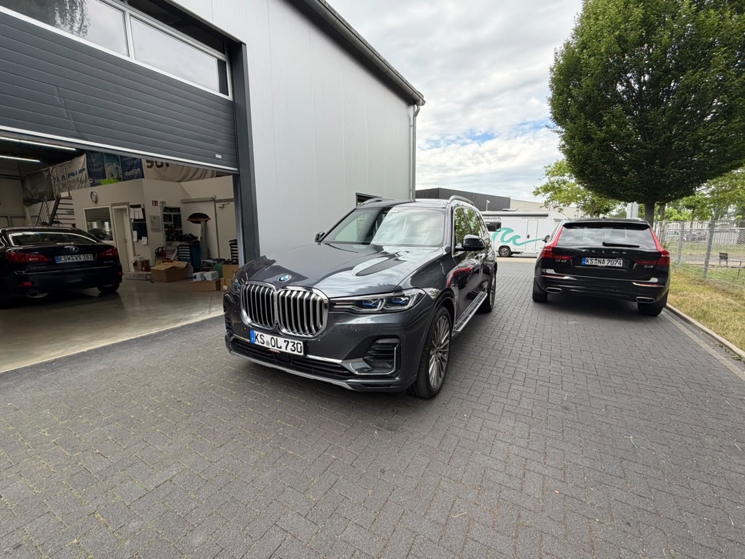 2018 Bmw null Seitenansicht links - Mieten in Lohfelden