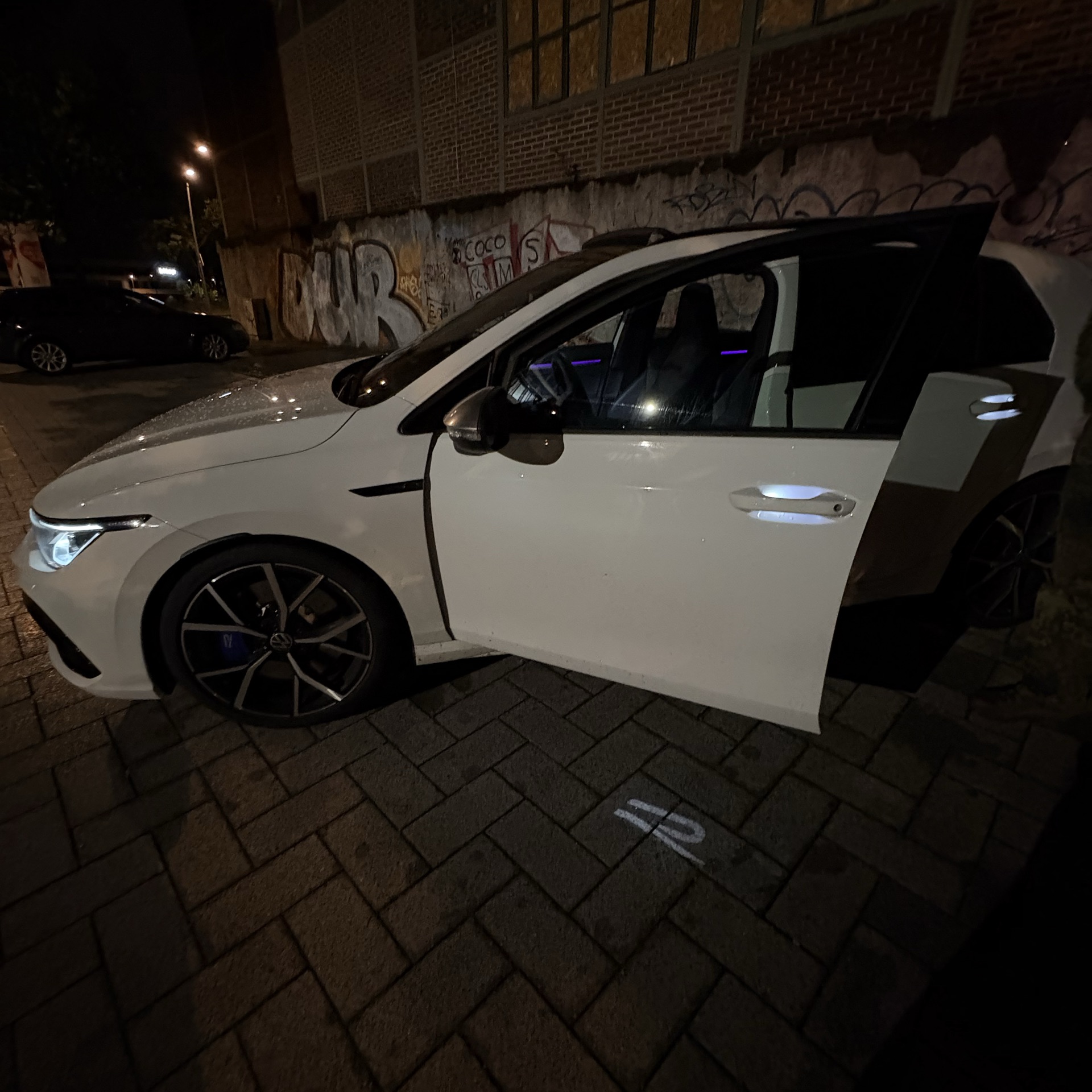 2024 VW null Innenraum Cockpit - Mieten in Dortmund