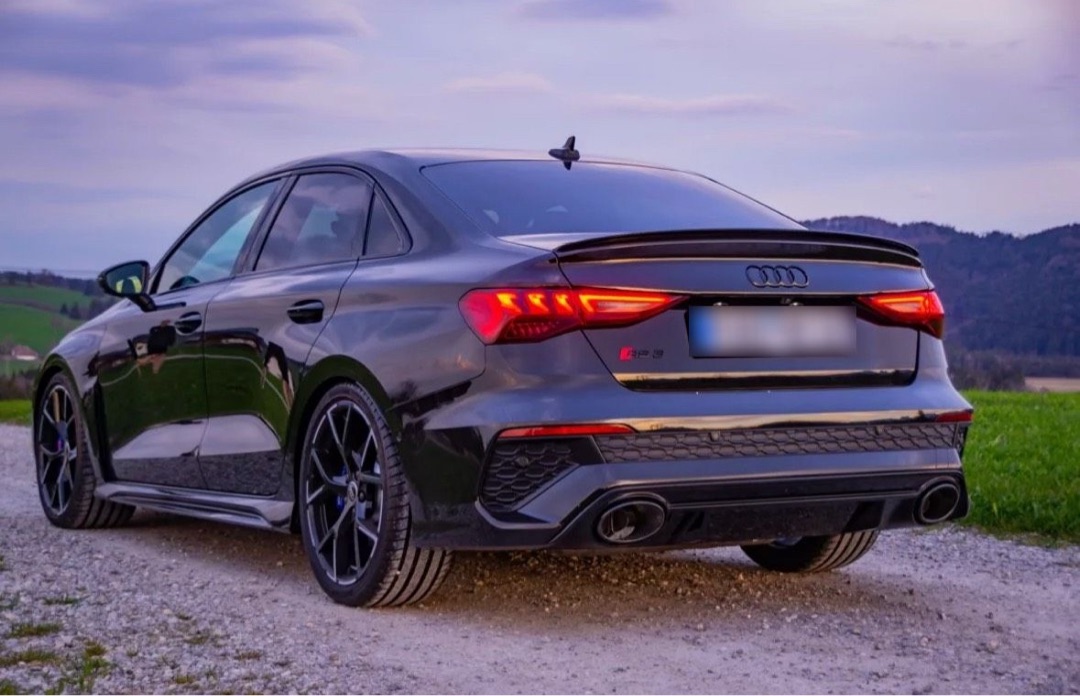 2023 Audi null Rückansicht - Mieten in Kirchberg