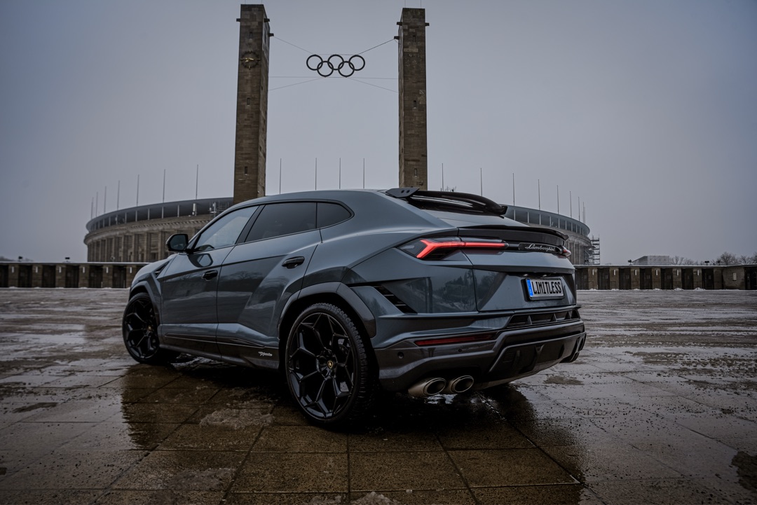 2024 Lamborghini null Seitenansicht links - Mieten in Berlin