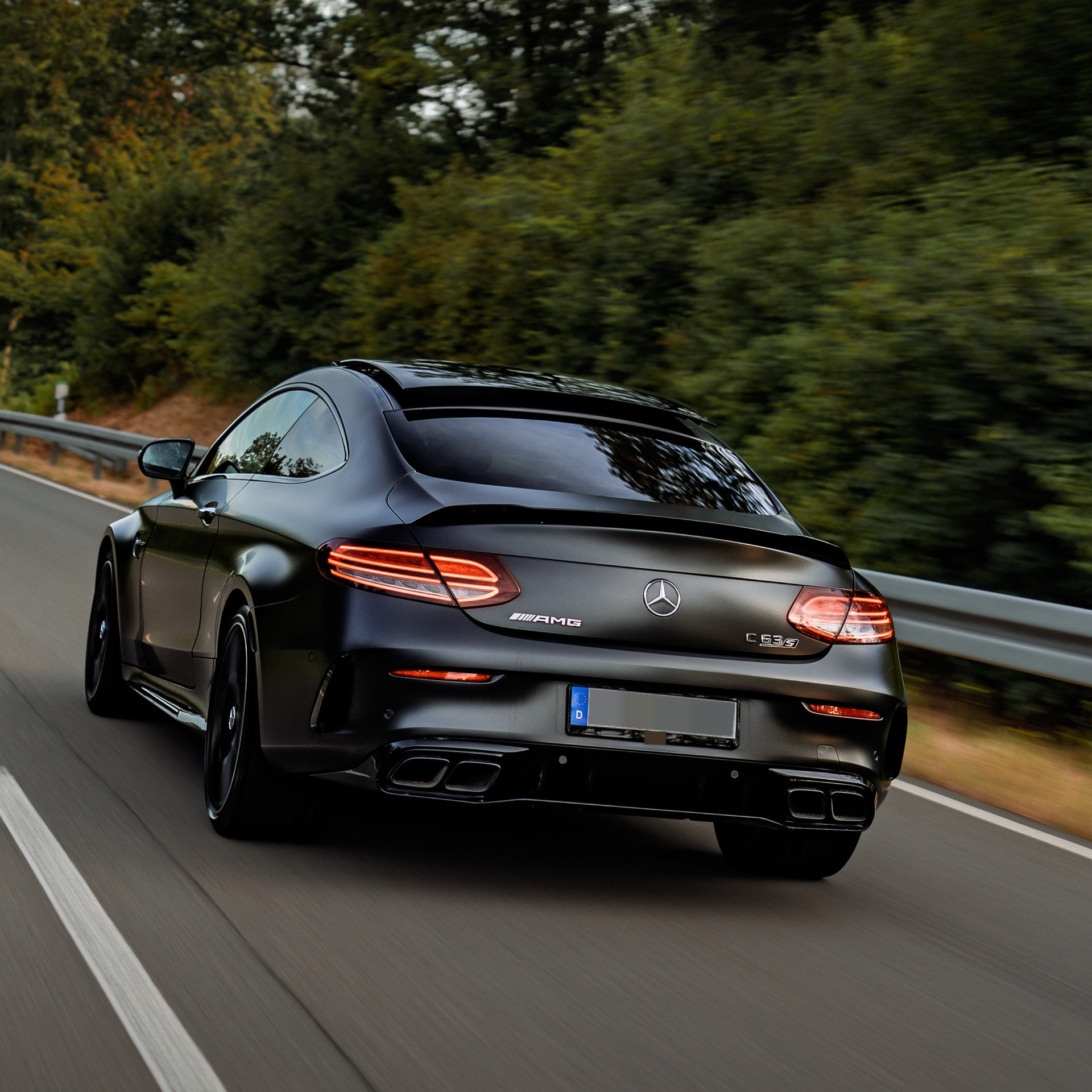 2023 Mercedes null Seitenansicht links - Mieten in Gummersbach