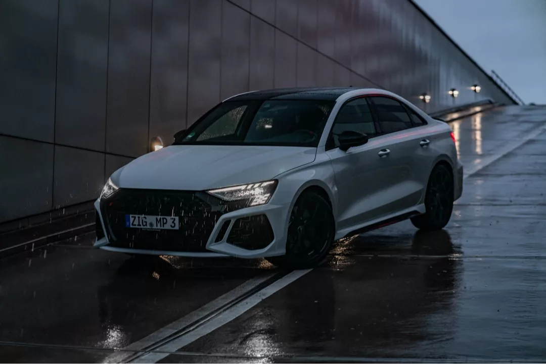 AUDI RS3 LIMOUSINE