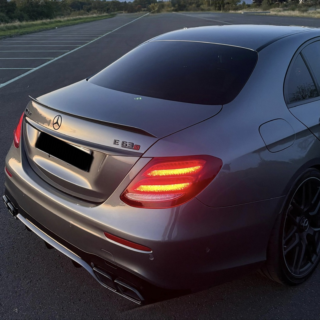 2020 Mercedes null Rückansicht