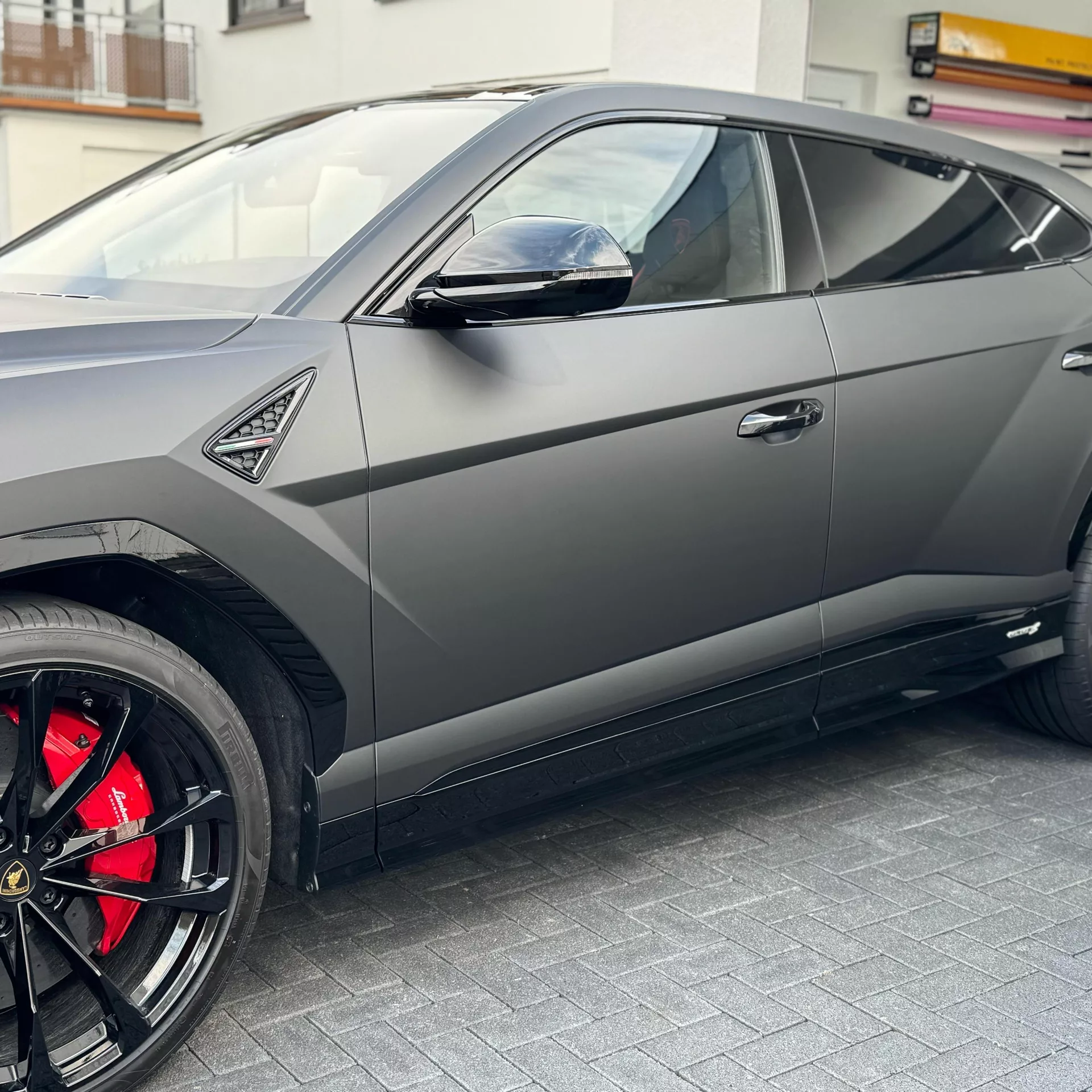 Lamborghini Urus D