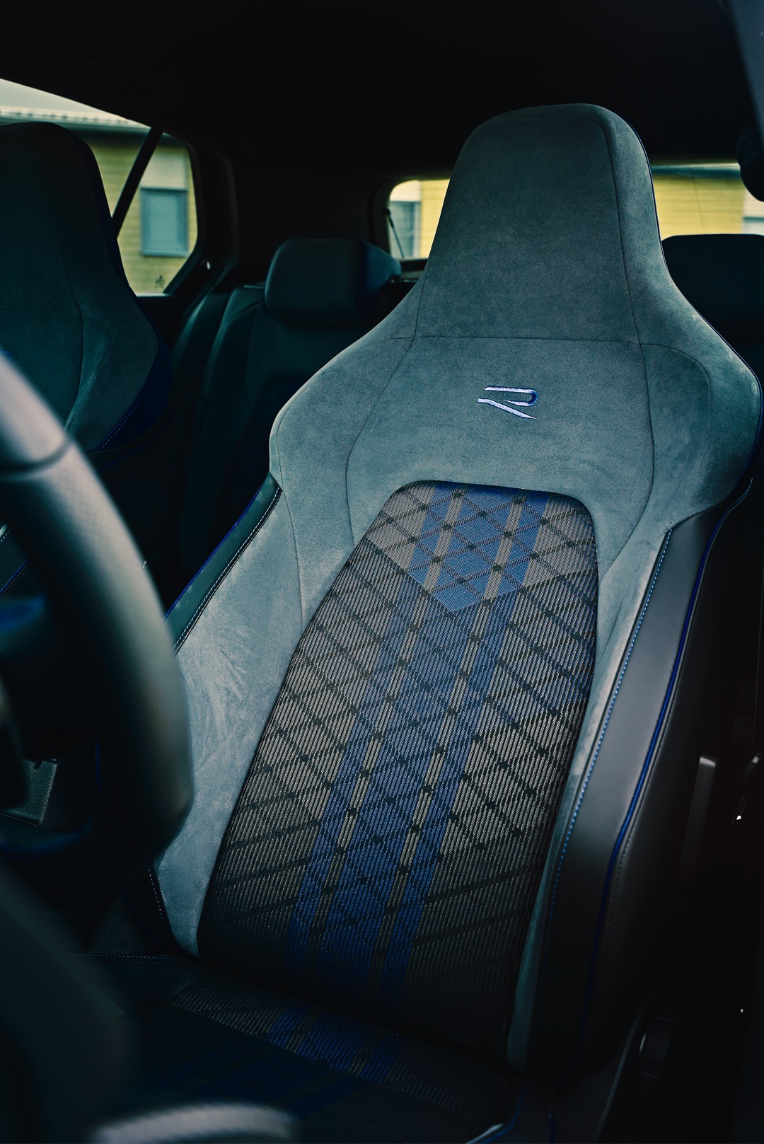 2025 VW null Detail - Mieten in Peine