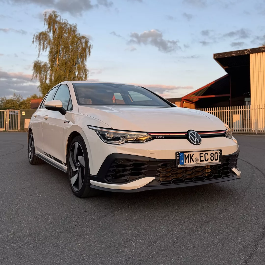 2022 VW Golf GTI CS mit 300PS, Automatik, 5.6s (0-100) - Mieten in Menden (Sauerland)