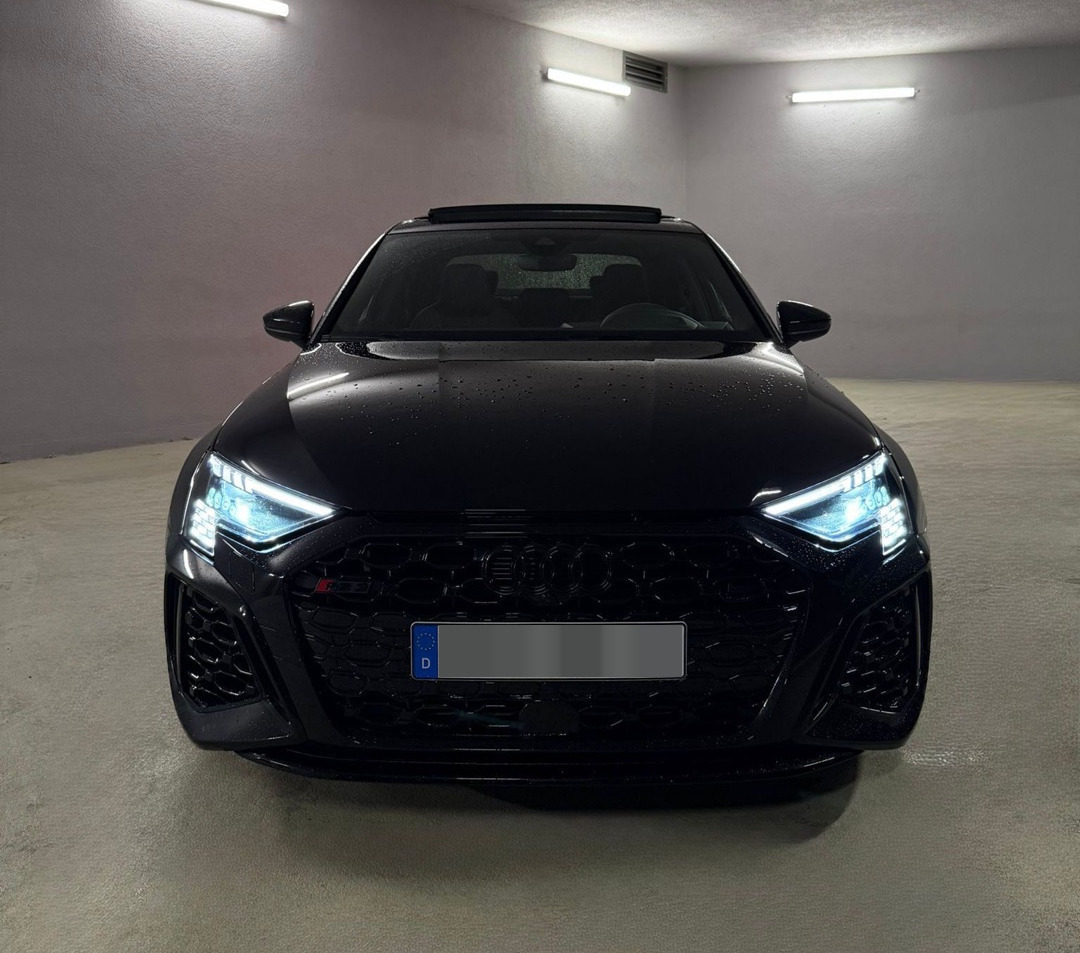 2023 Audi null Frontansicht - Mieten in Kelheim
