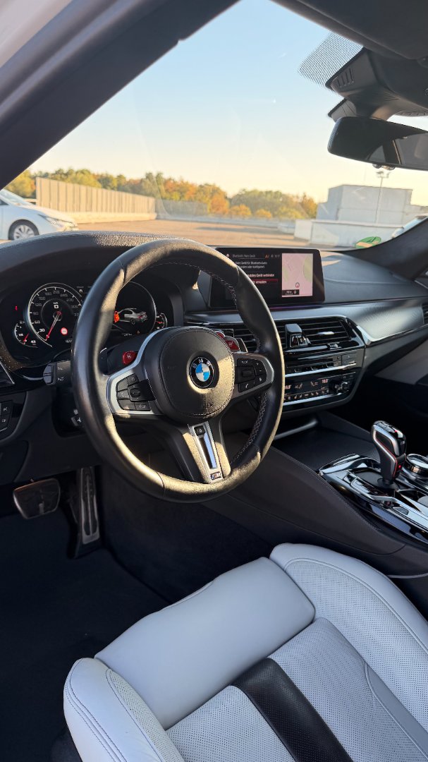 2019 Bmw Innenraum Cockpit - Mieten in Köln