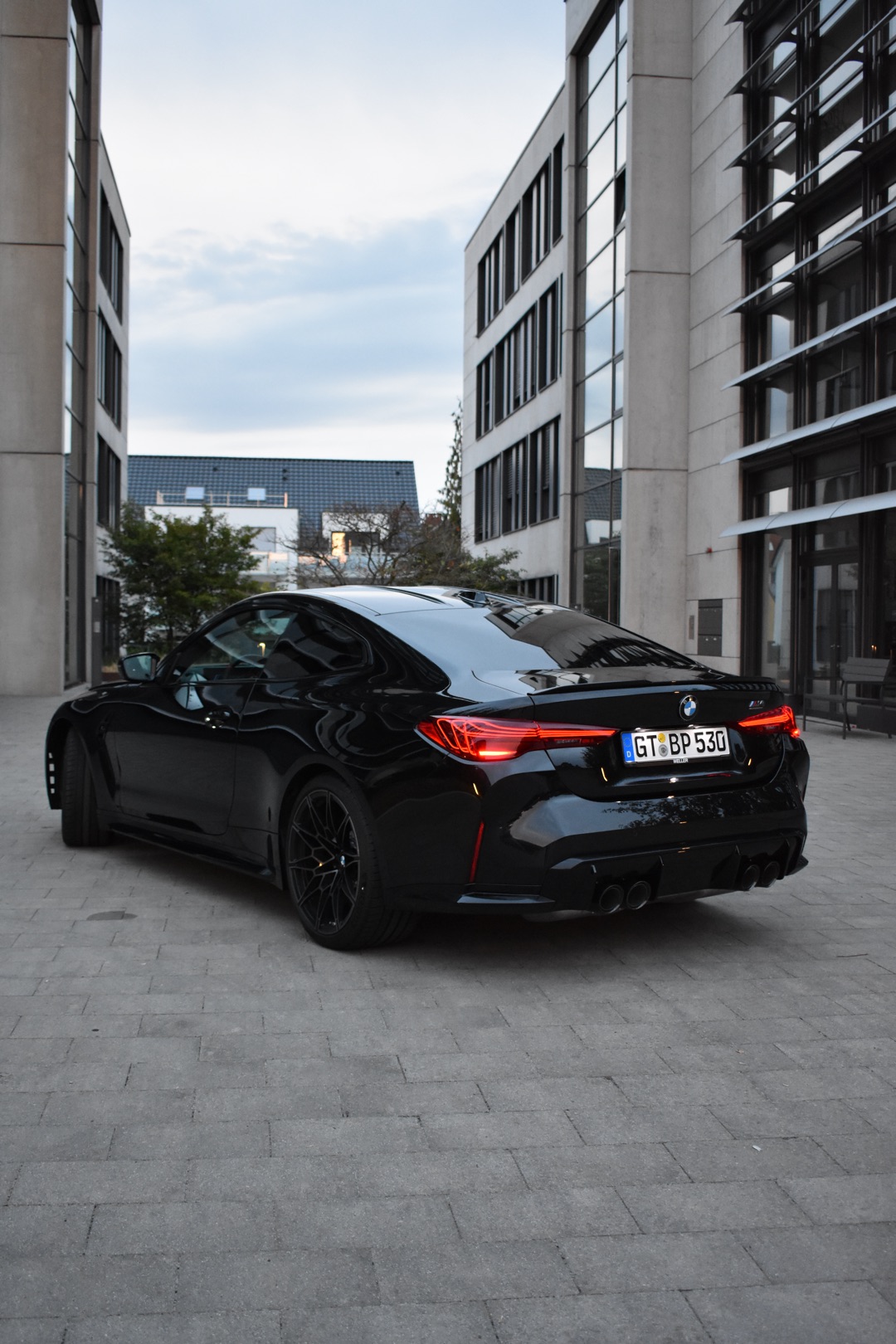 2026 Bmw null Seitenansicht links - Mieten in Bielefeld