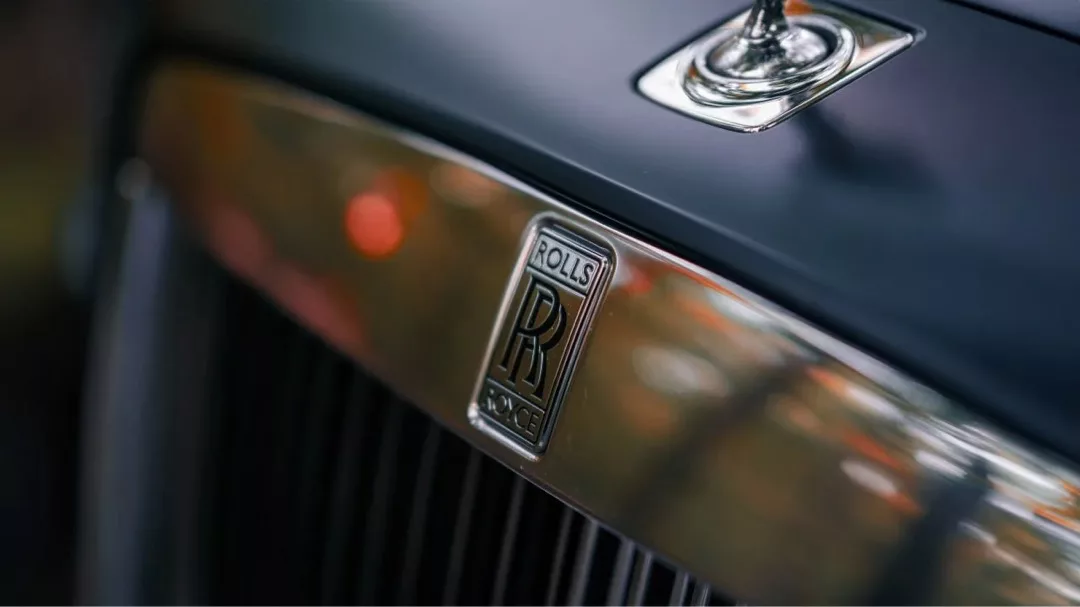 Rolls-Royce Ghost Kühlergrill Nahaufnahme mieten