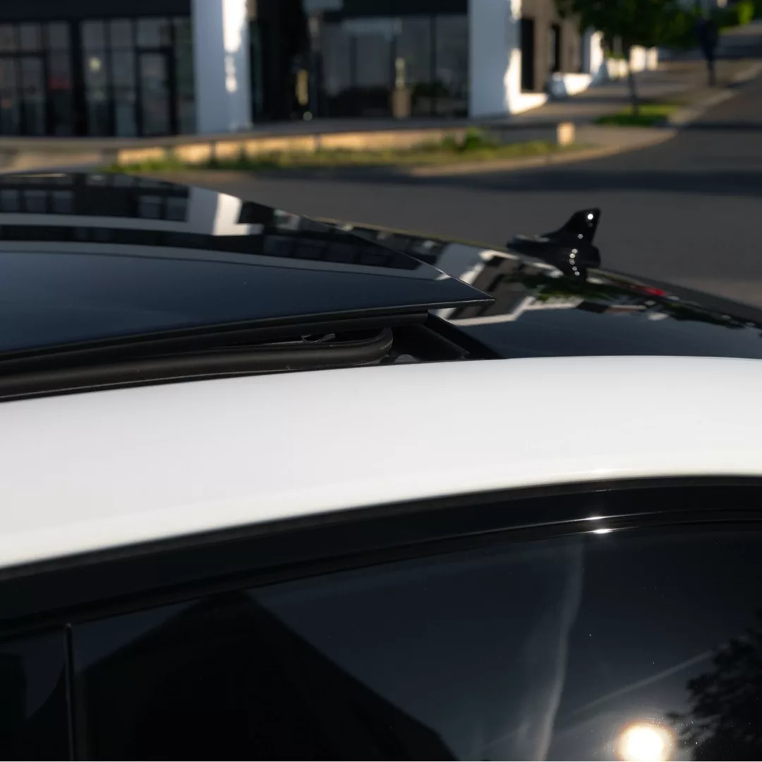Audi RS3 Limousine Facelift 2025 mit offenem Schiebedach mieten