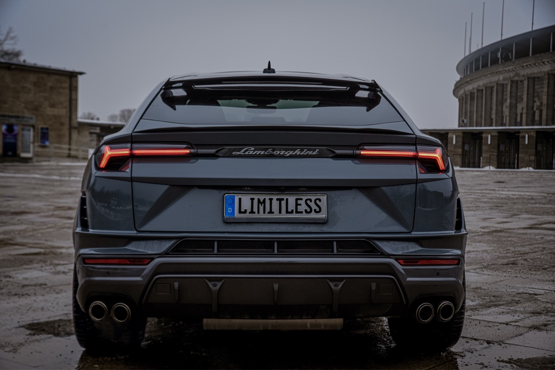 2024 Lamborghini null Rückansicht - Mieten in Berlin