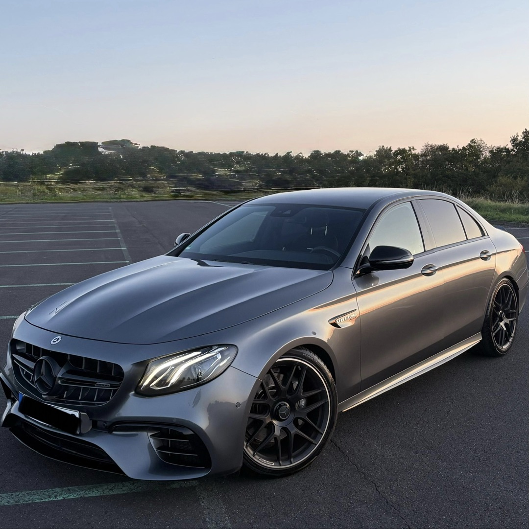 2020 Mercedes null Seitenansicht links