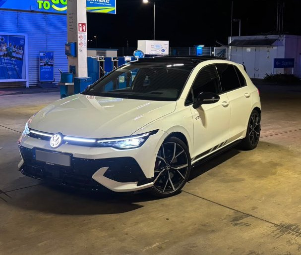 VW Golf R Akrapovic 280 PS