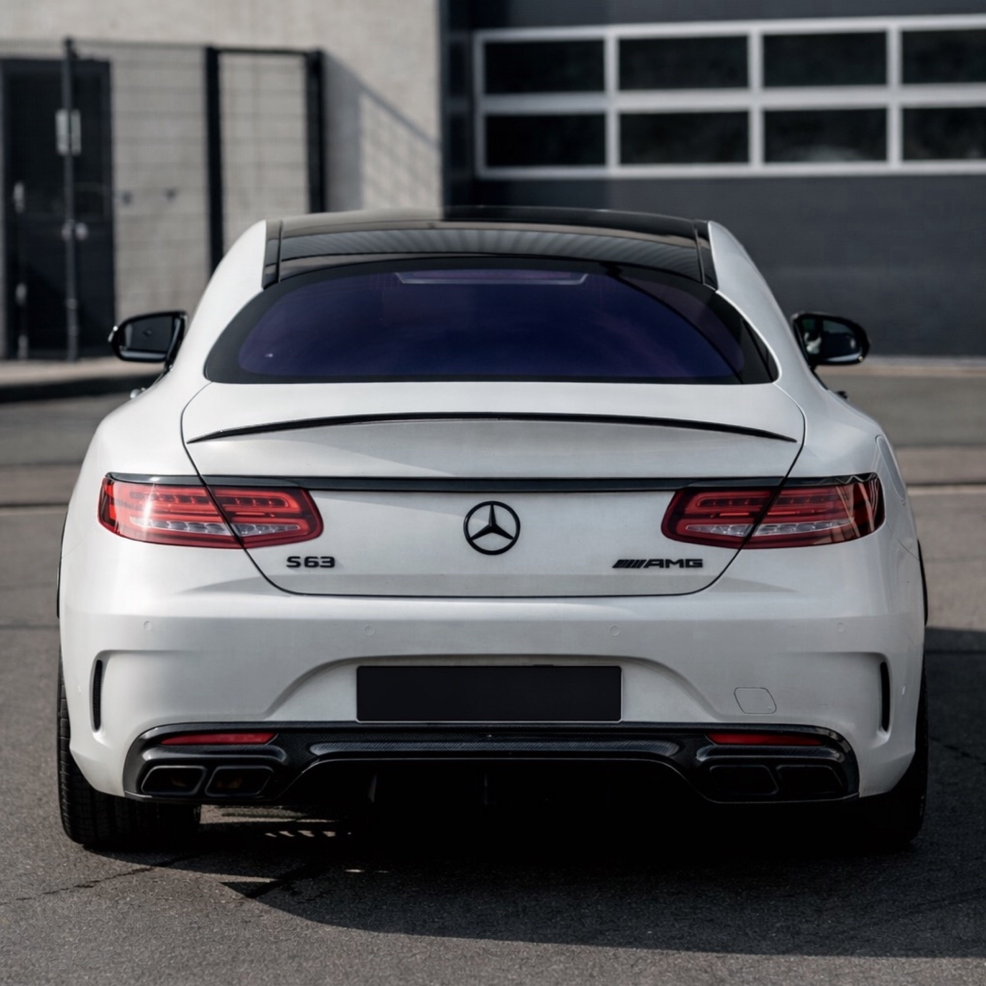 2017 Mercedes null Seitenansicht links - Mieten in Olpe