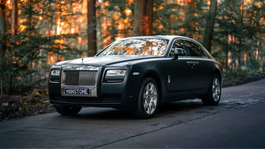 Rolls-Royce Ghost in Schwarz im Wald mieten
