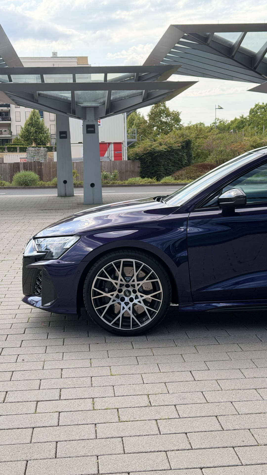 2026 Audi null Seitenansicht links - Mieten in Frankfurt am Main