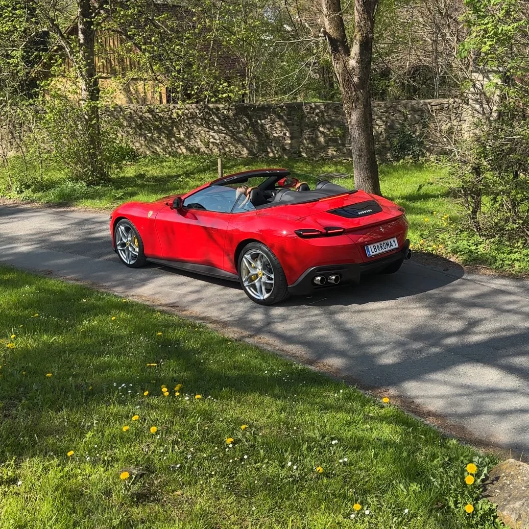 Ferrari Roma Spider