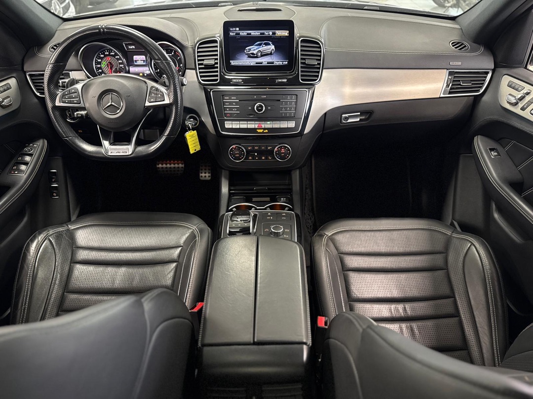 2018 Mercedes null Detail - Mieten in Schramberg