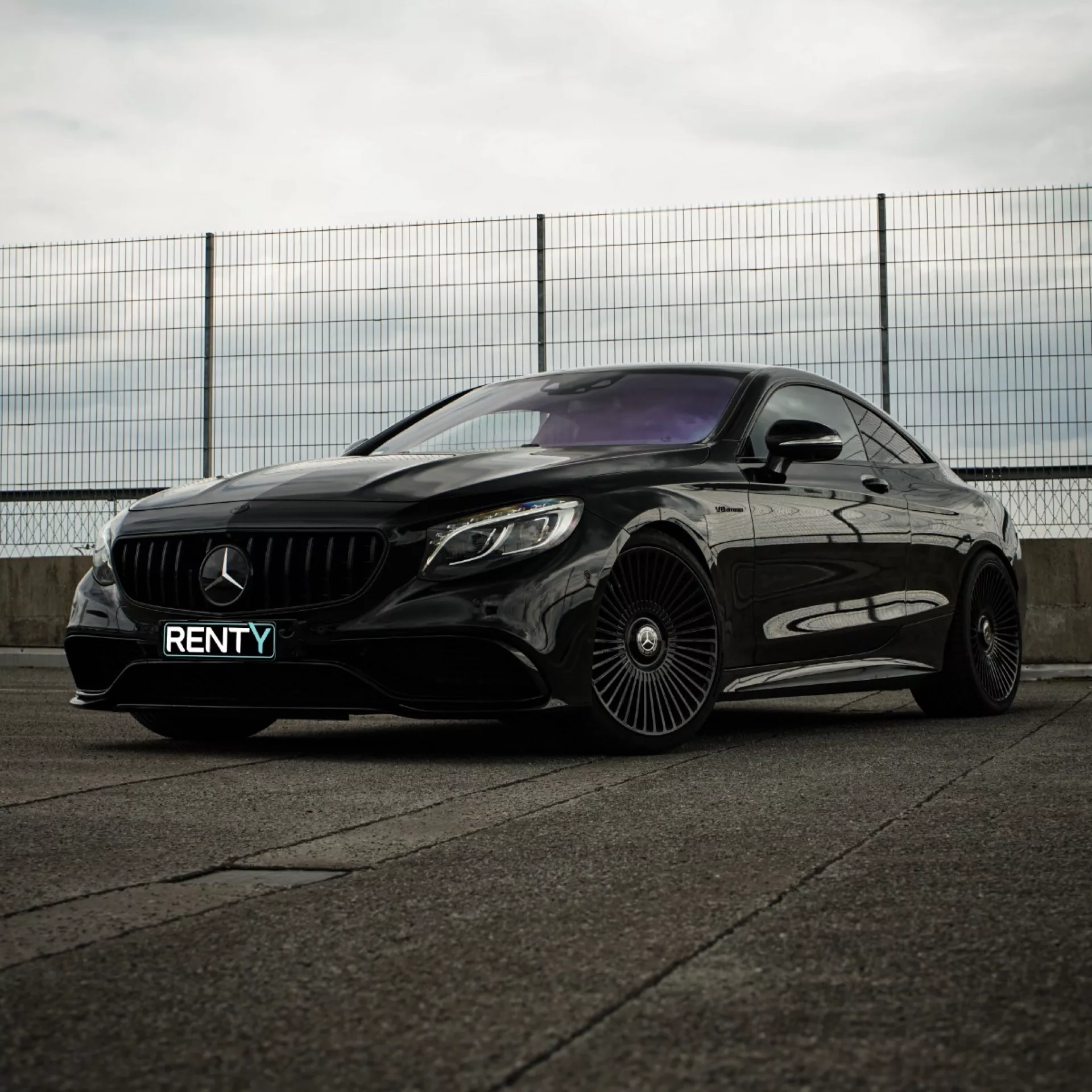 Mercedes Benz S63 Coupé AMG KM FREI