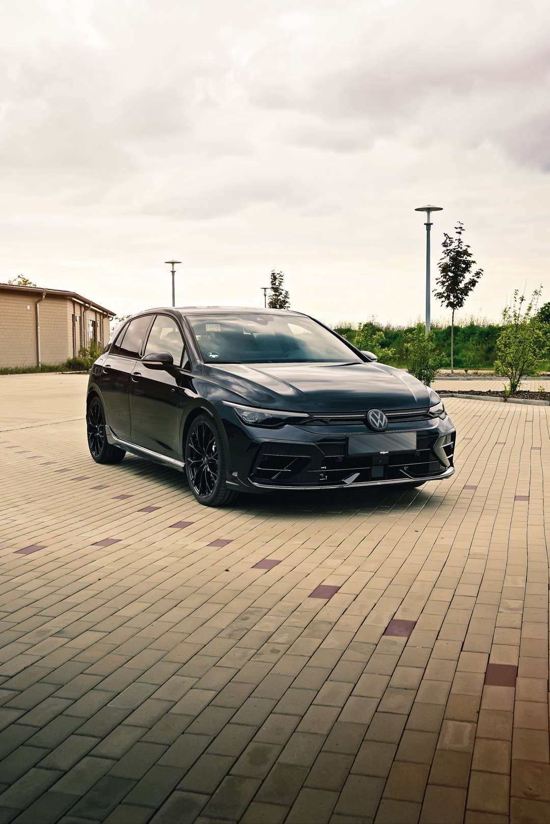 VW Golf 8 R Performance Black Edition – 333 PS Kraftpaket