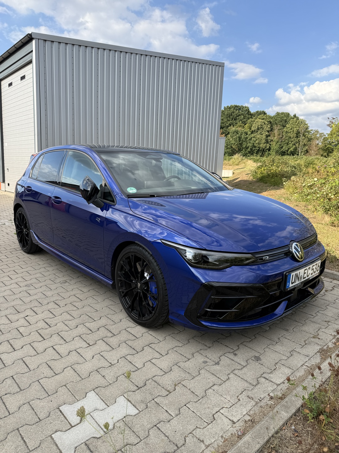 2026 VW GOLF 8R - 333 PS Automatik mit 333PS, Automatik, 3.3s (0-100) - Mieten in Dortmund