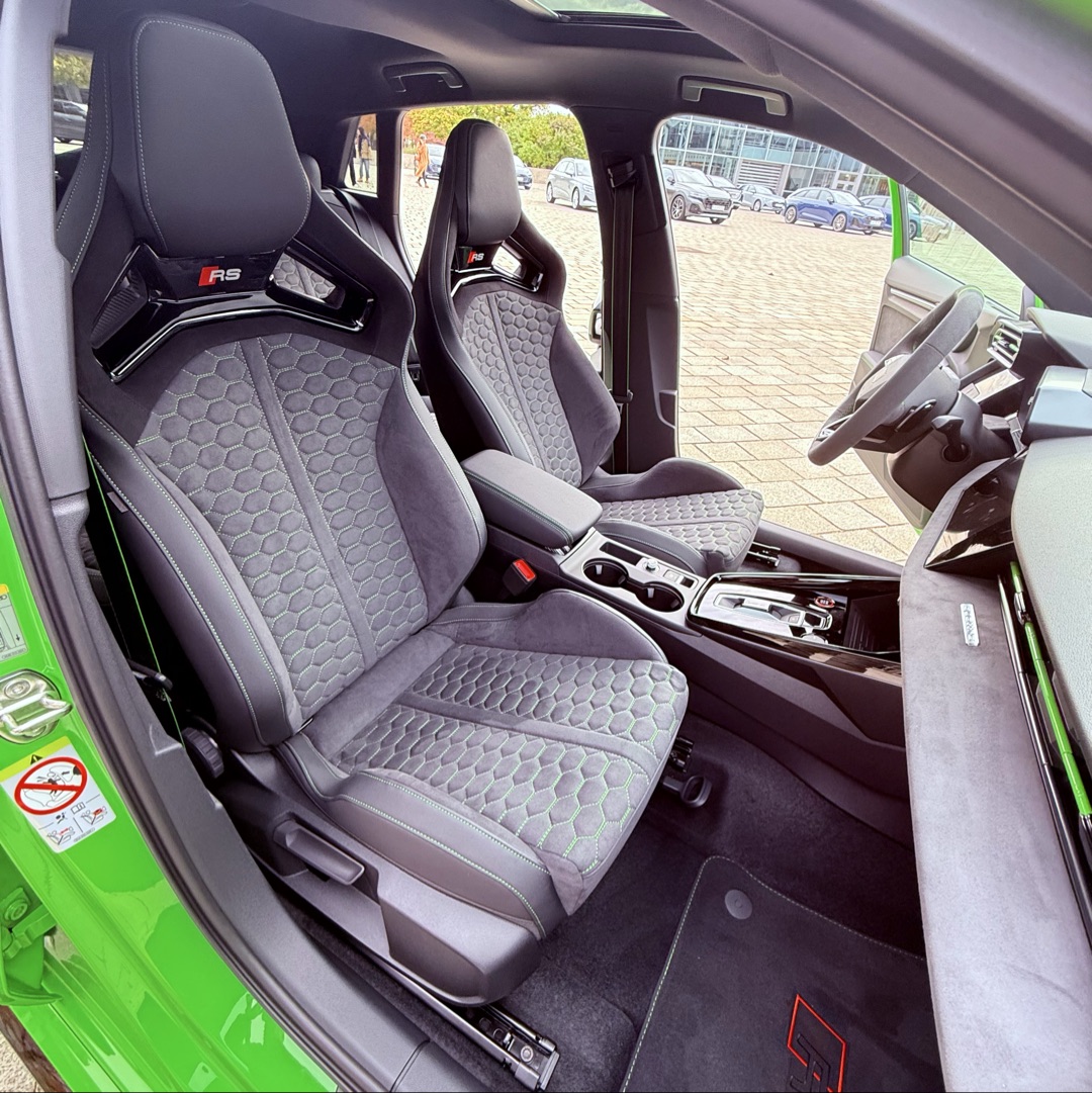 2025 Audi null Innenraum Cockpit - Mieten in Attenkirchen